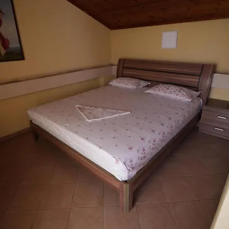 Alen Bar Hotel Tirana