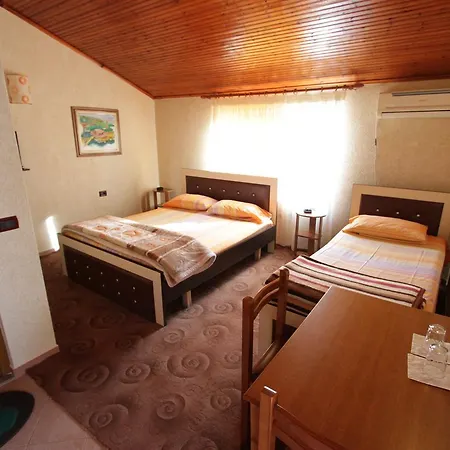 Hotel Alen Bar Tirana