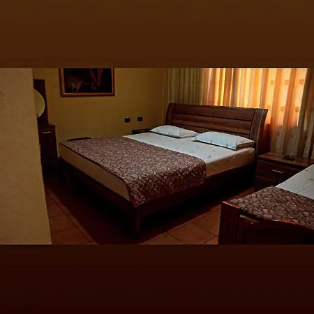 Alen Bar 3*