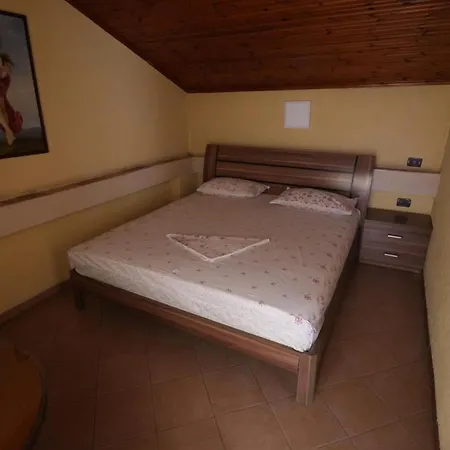 Alen Bar Hotel 3*